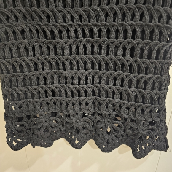 ADIVA Black Crochet Knit Sleeveless Tank Top Lined L Boho Coastal Scalloped Hem - Picture 3 of 8